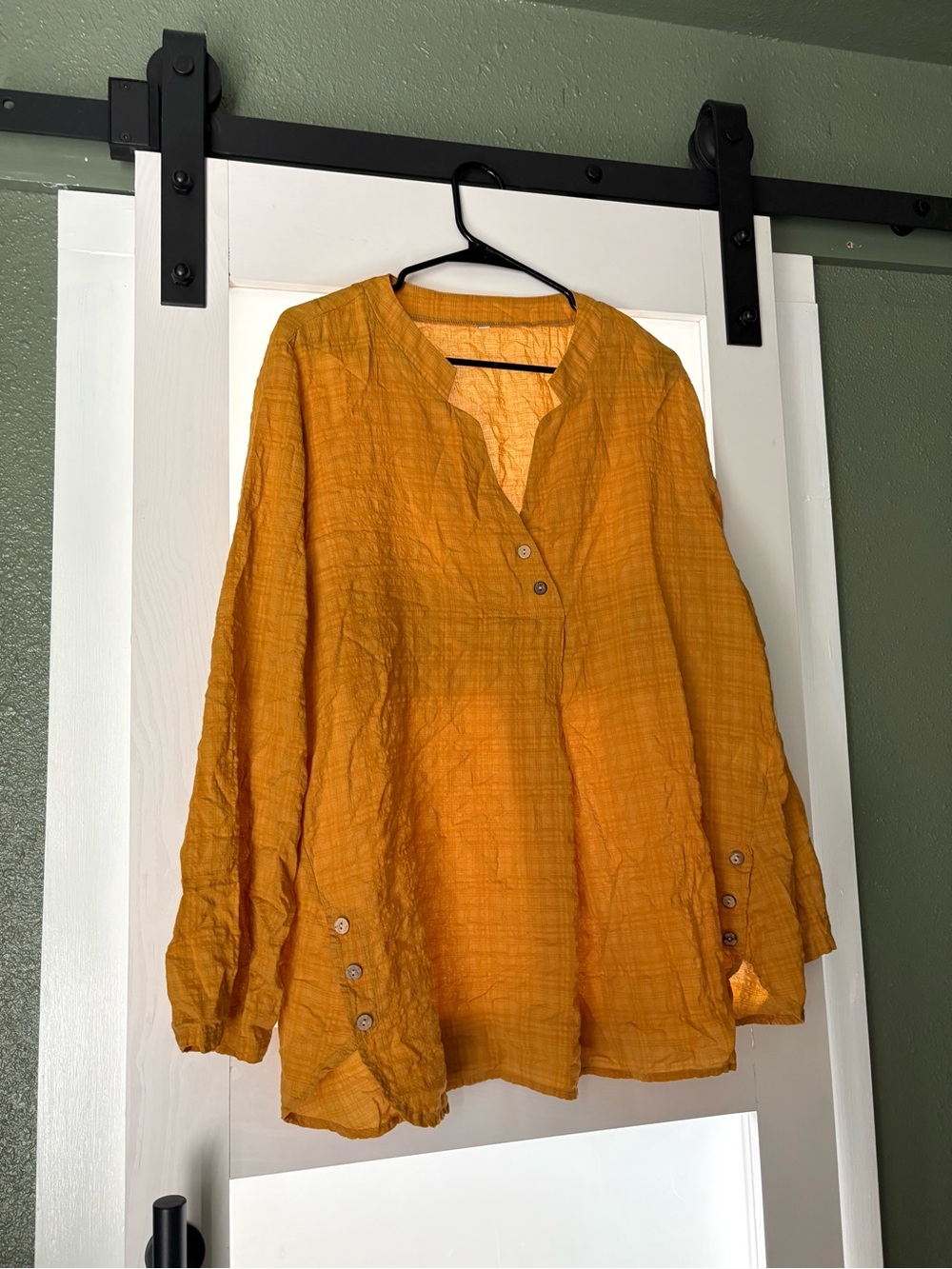 Women’s Mustard Yellow Lightweight Button-Accent Tunic Top